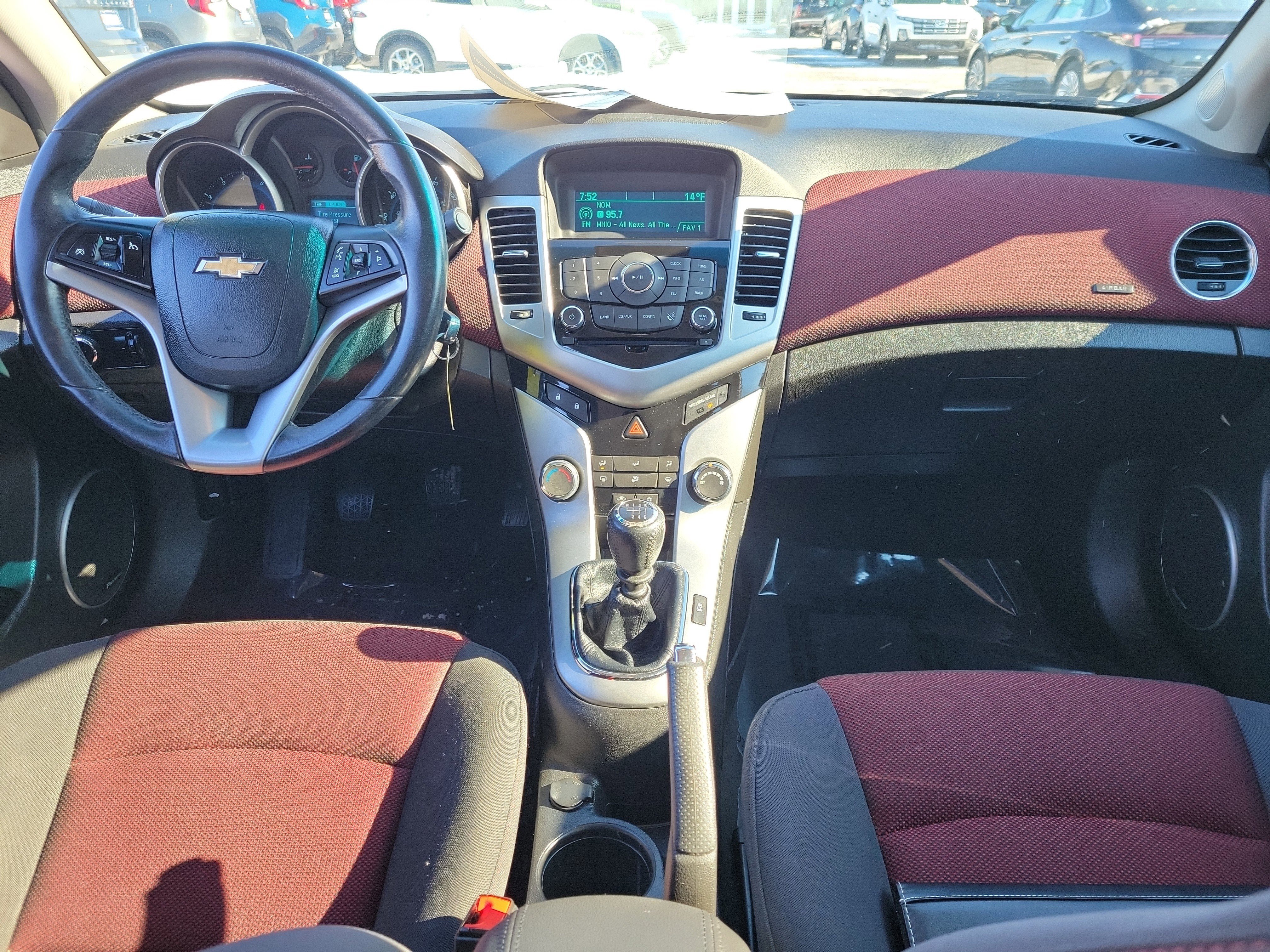 Used 2014 Chevrolet Cruze LT w/ All-Star Edition image 9