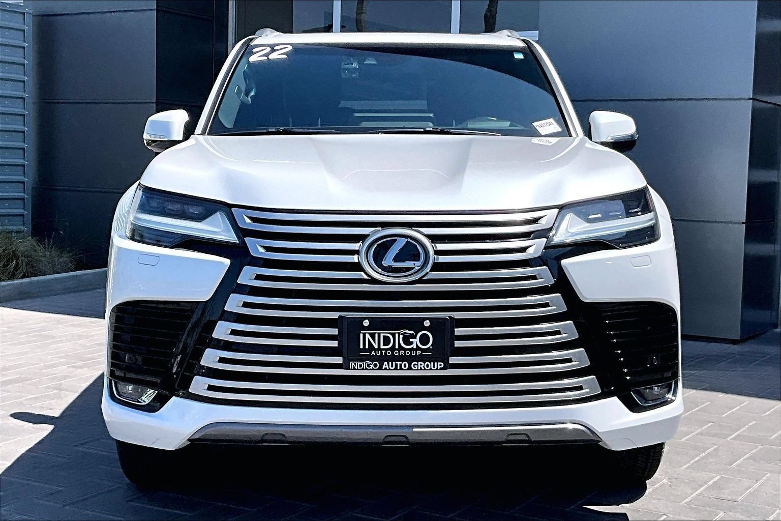 Used 2022 Lexus LX 600 4WD w/ Accessory Package (Z1) image 2