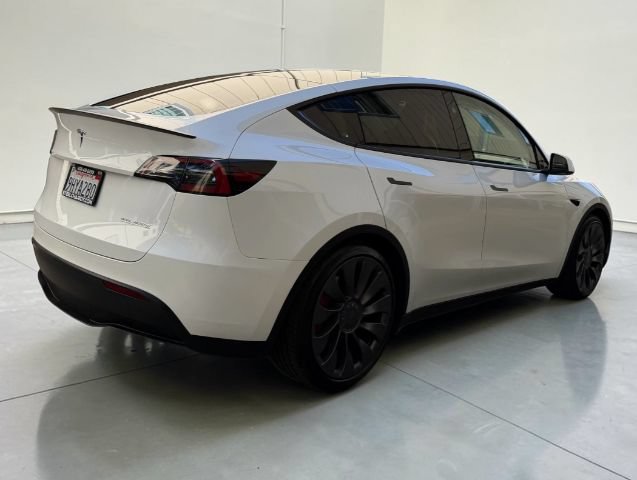 Used 2023 Tesla Model Y Performance AWD/4WD image 7