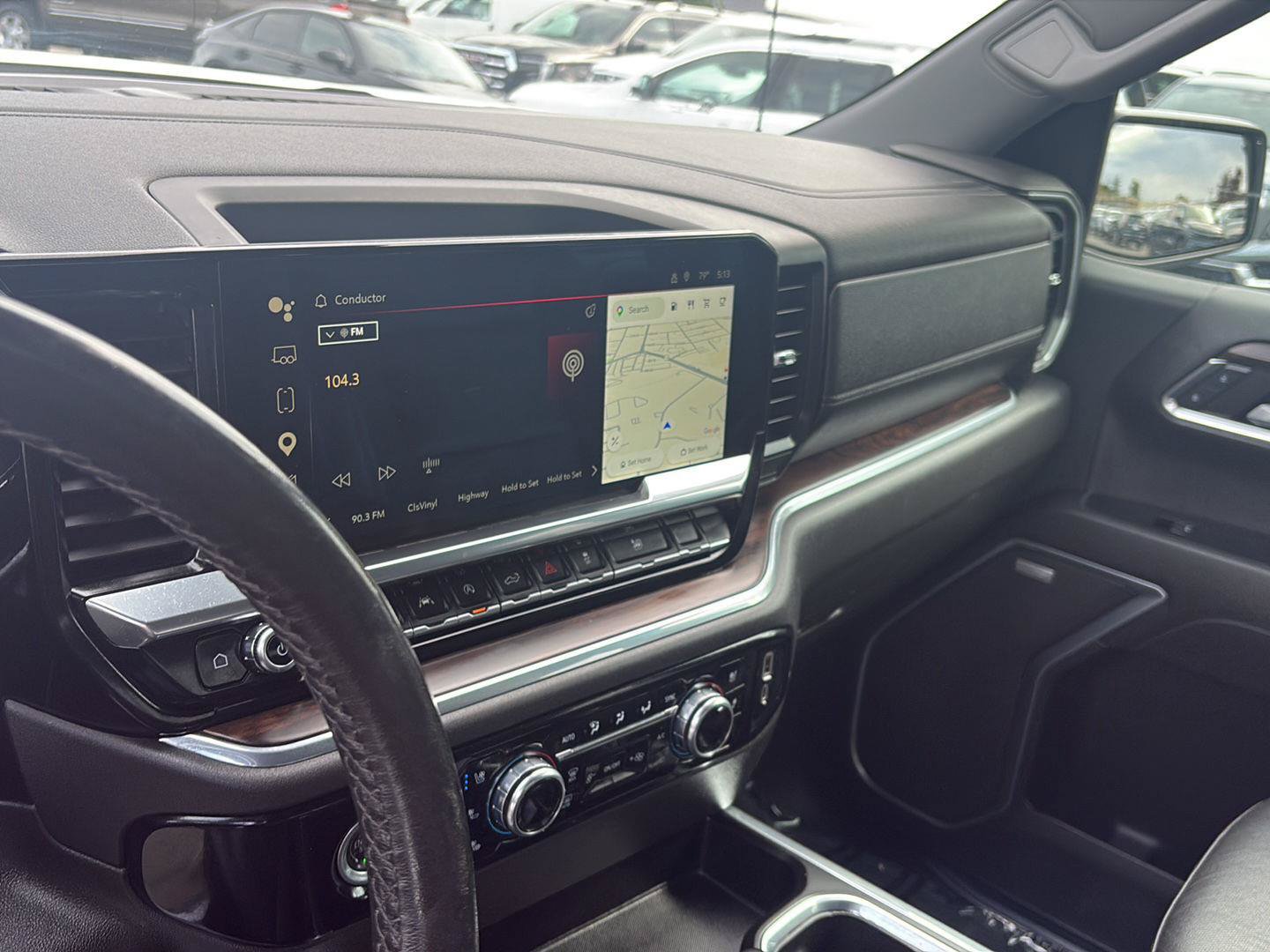 Used 2023 GMC Sierra 1500 SLT w/ SLT Convenience Package AWD/4WD image 22