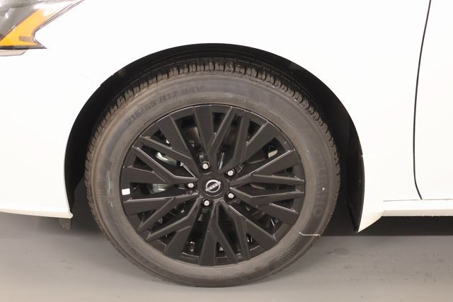 New 2026 Nissan Altima 2.5 SV w/ SV Special Edition Package AWD/4WD image 7