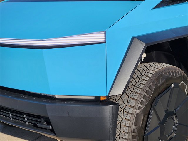 Used 2024 Tesla Cybertruck AWD Crew Cab image 6
