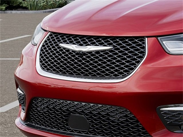 New 2026 Chrysler Pacifica Limited image 11