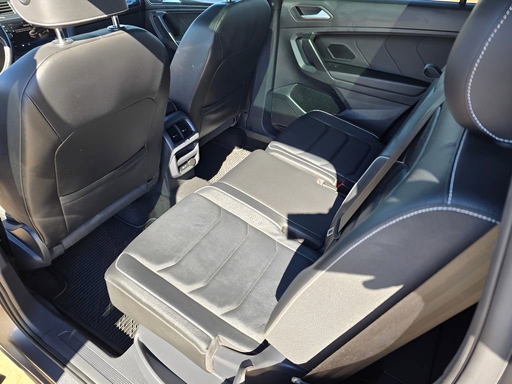 Used 2021 Volkswagen Tiguan SEL Premium R-Line image 29