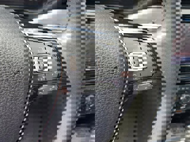 Used 2021 Volkswagen Passat 2.0T SE image 29