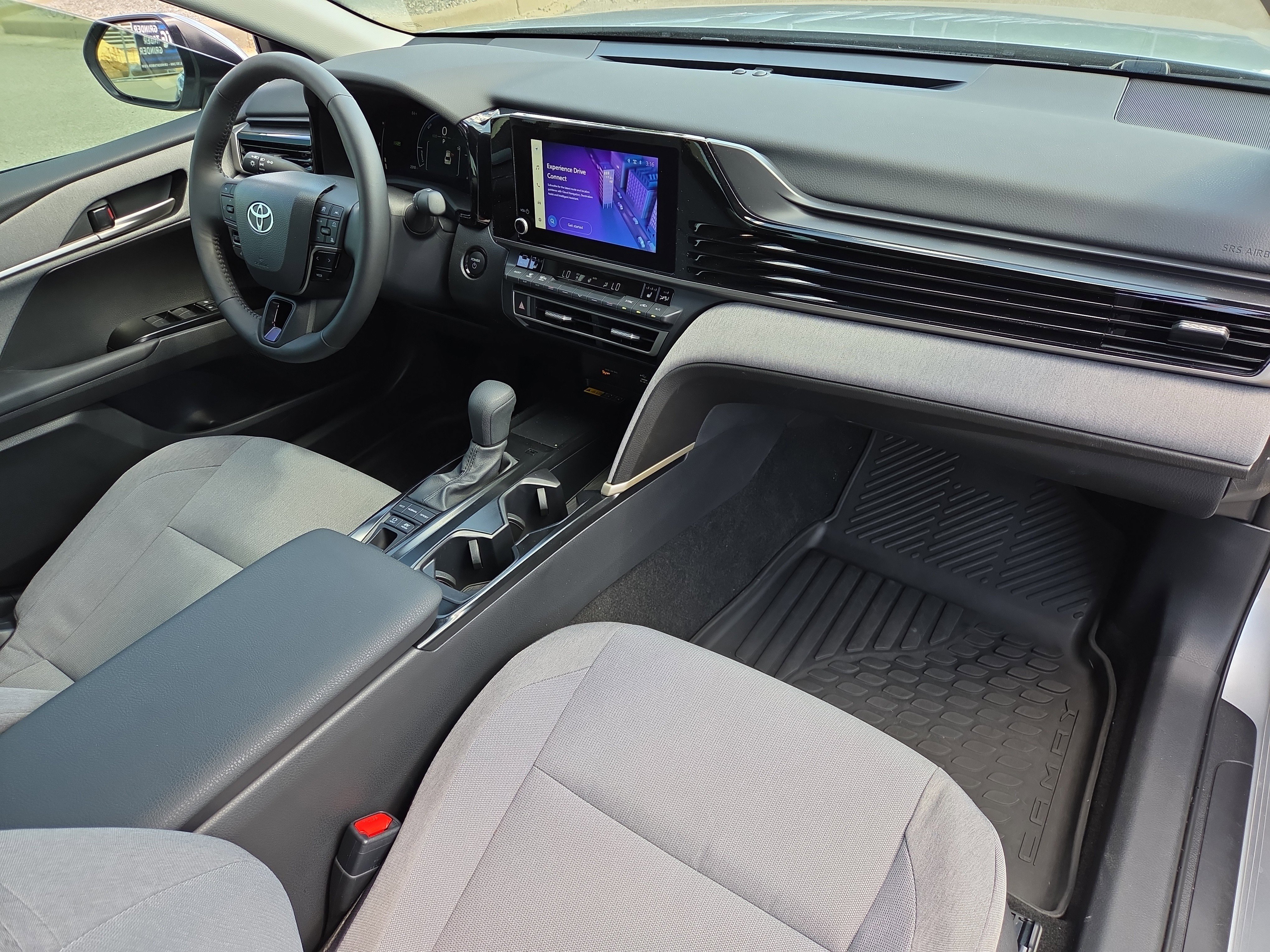 Used 2026 Toyota Camry LE w/ Convenience Package FWD image 16
