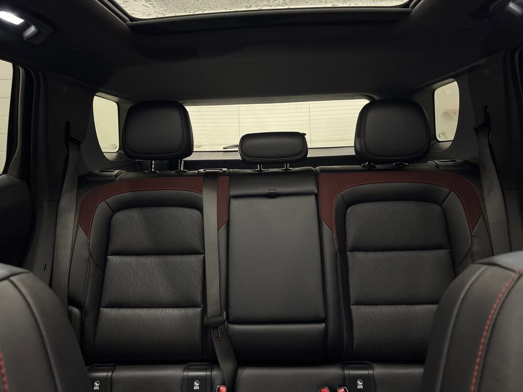 Used 2025 Chevrolet Equinox RS image 30