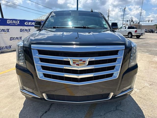 Used 2020 Cadillac Escalade Luxury RWD image 3