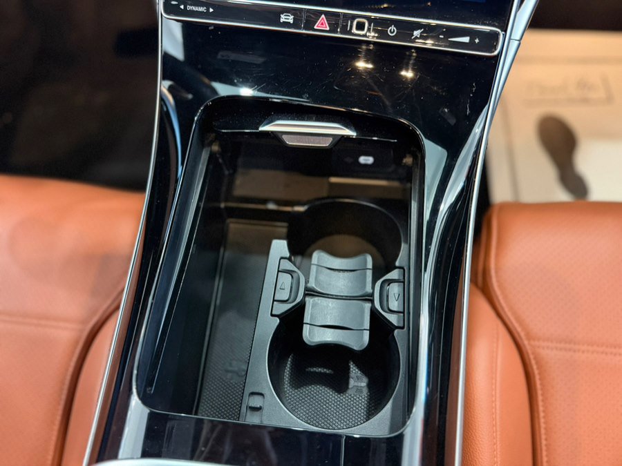Used 2022 Mercedes-Benz C 300 4MATIC Sedan image 28