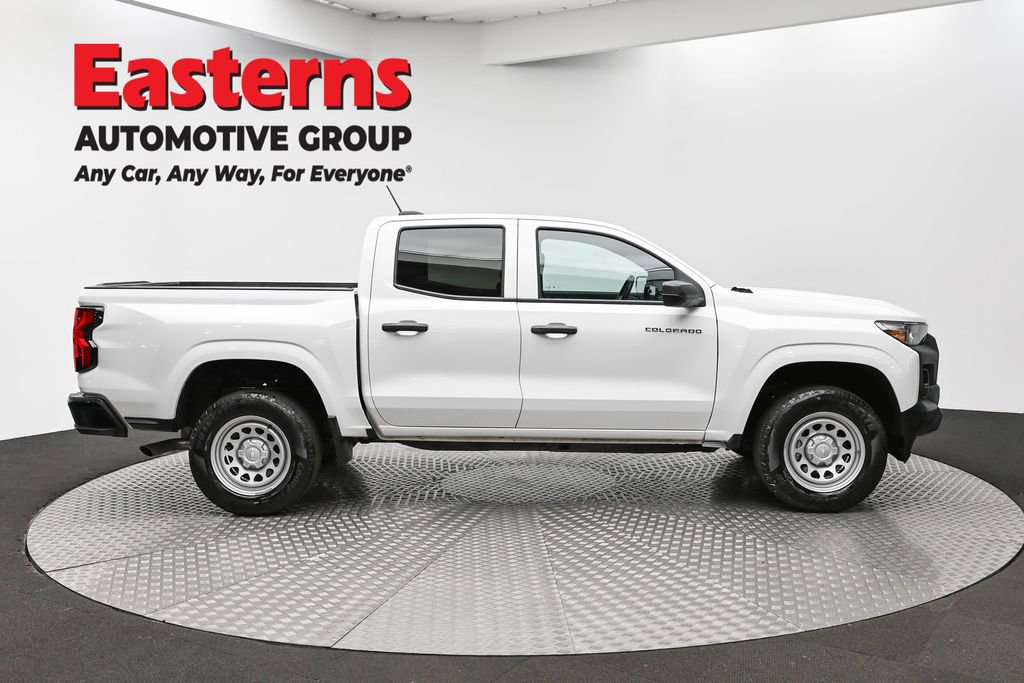 Used 2024 Chevrolet Colorado W/T image 4