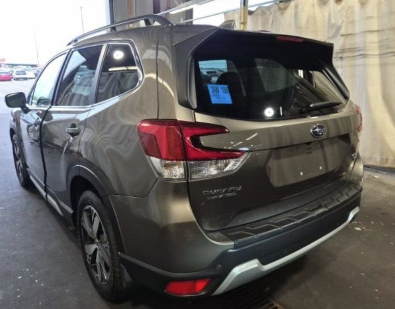 Used 2020 Subaru Forester Touring AWD/4WD image 3