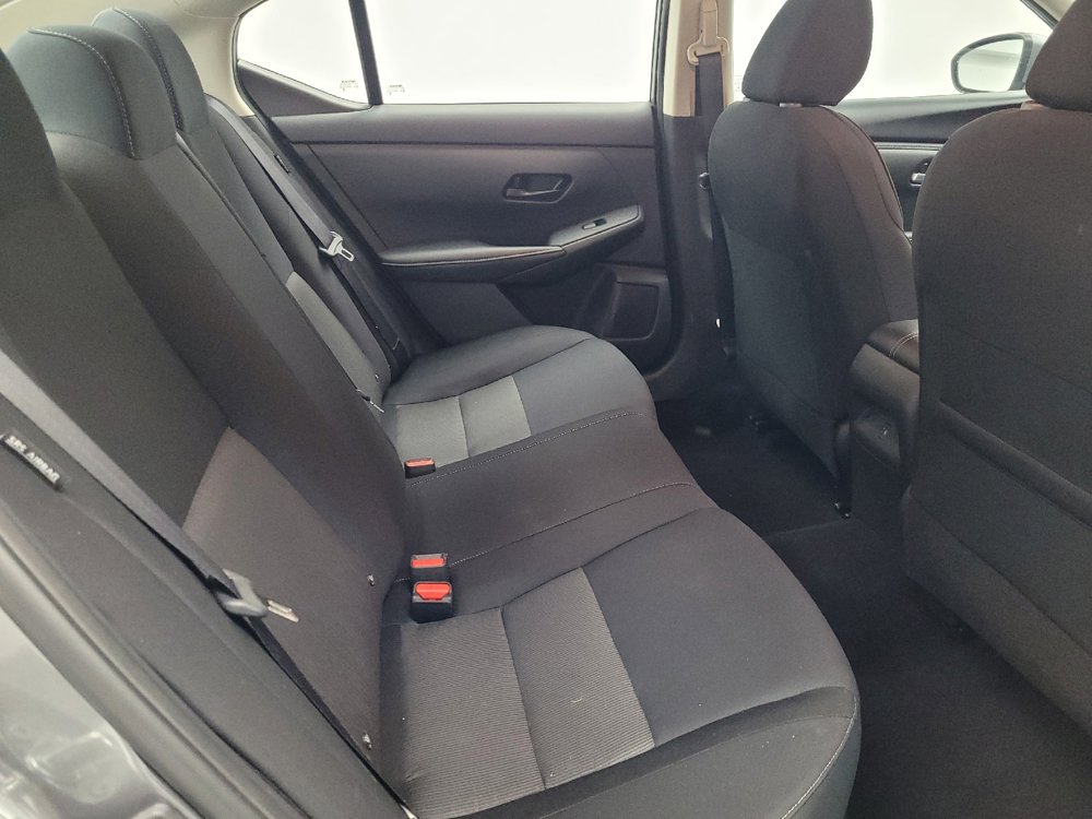 Used 2025 Nissan Sentra SV image 19