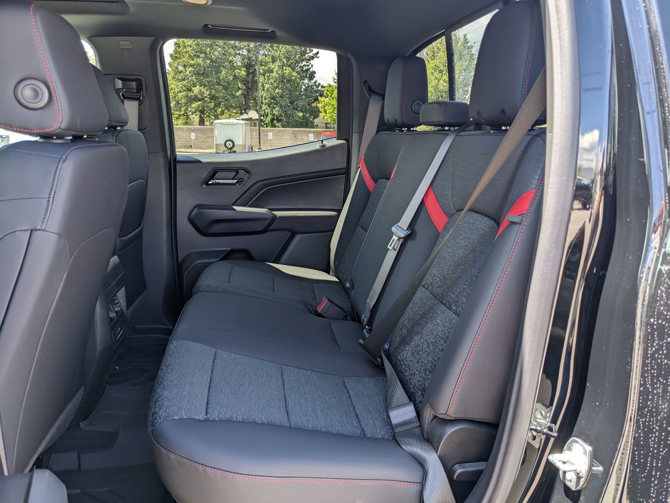 New 2025 Chevrolet Colorado Z71 image 18