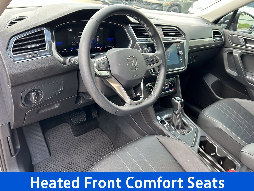 Certified 2023 Volkswagen Tiguan SE w/ Panoramic Sunroof Package FWD image 18
