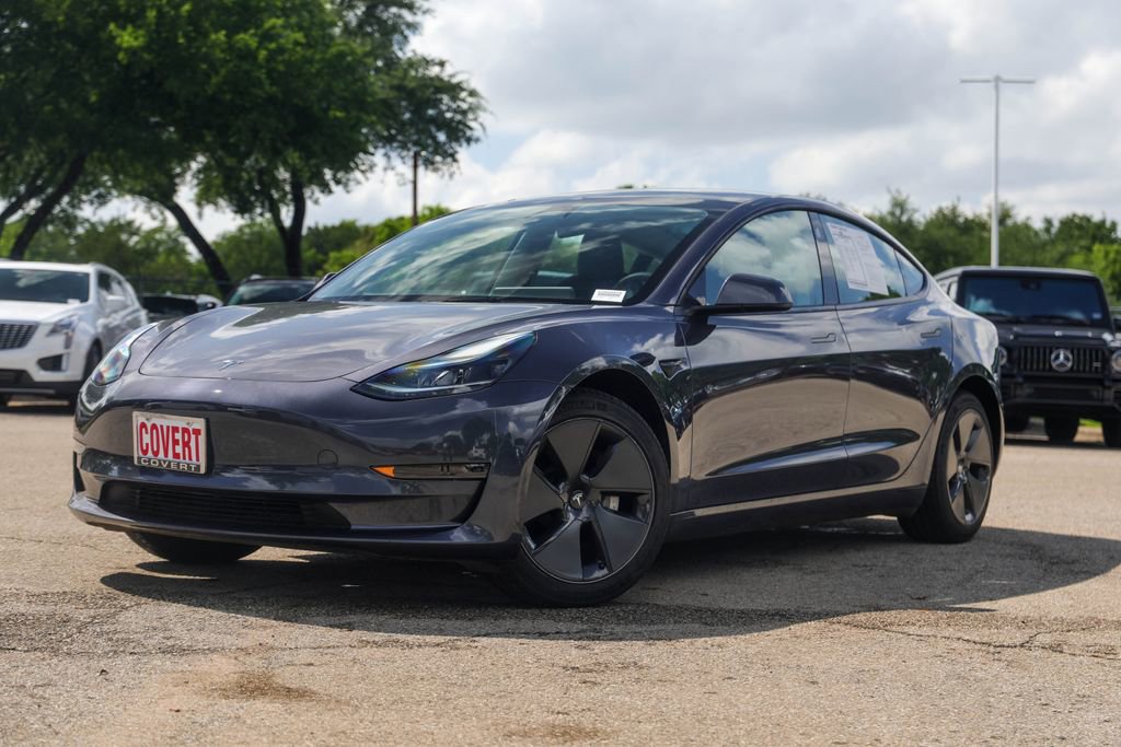 Used 2023 Tesla Model 3 Standard Range RWD image 1