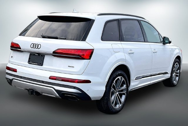 Certified 2026 Audi Q7 3.0T Premium w/ Convenience Plus Package AWD/4WD image 13
