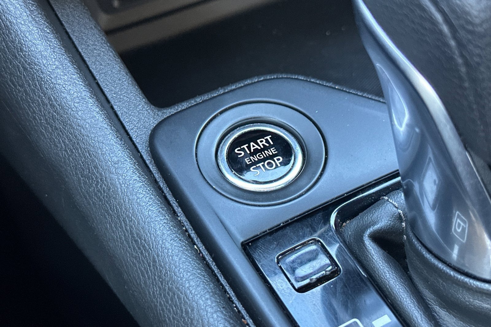 Used 2025 Nissan Sentra S image 21