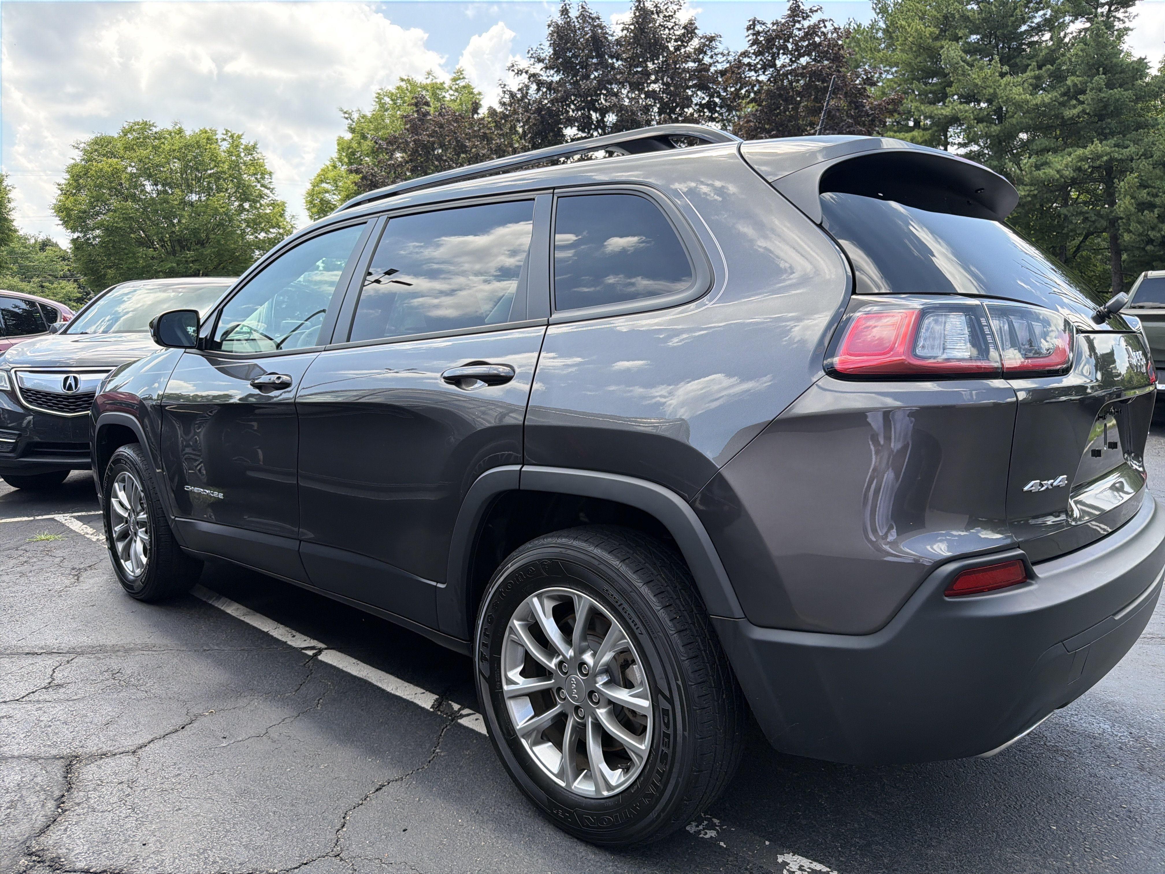 Certified 2022 Jeep Cherokee Latitude Lux AWD/4WD image 5