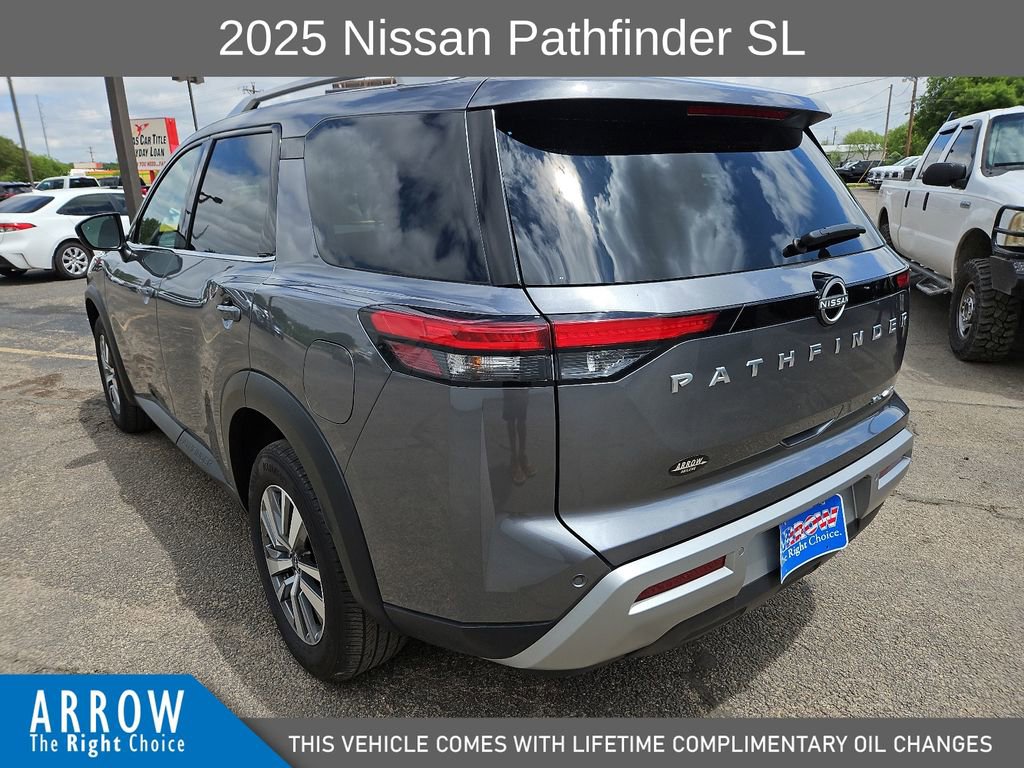 Used 2025 Nissan Pathfinder SL AWD/4WD image 9