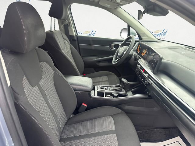 Used 2024 Kia Sorento LX image 13