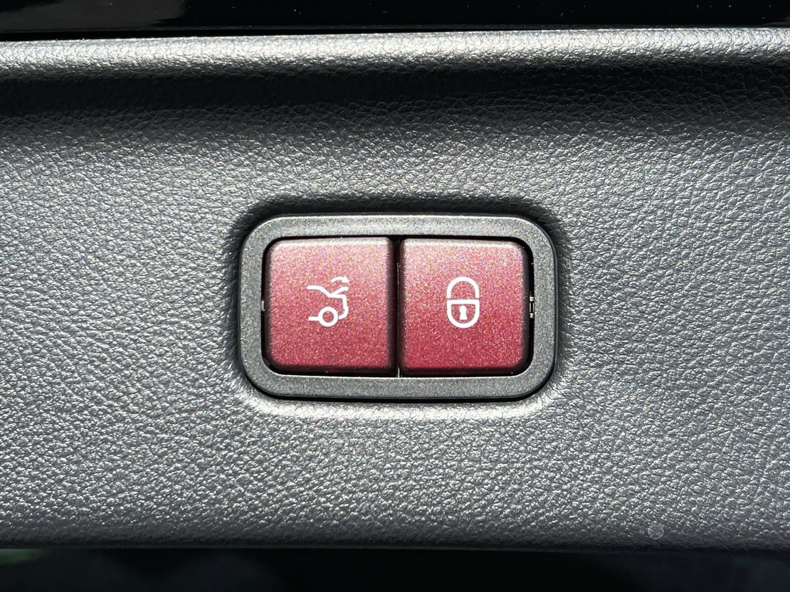 New 2026 Mercedes-Benz S 500 4MATIC image 25