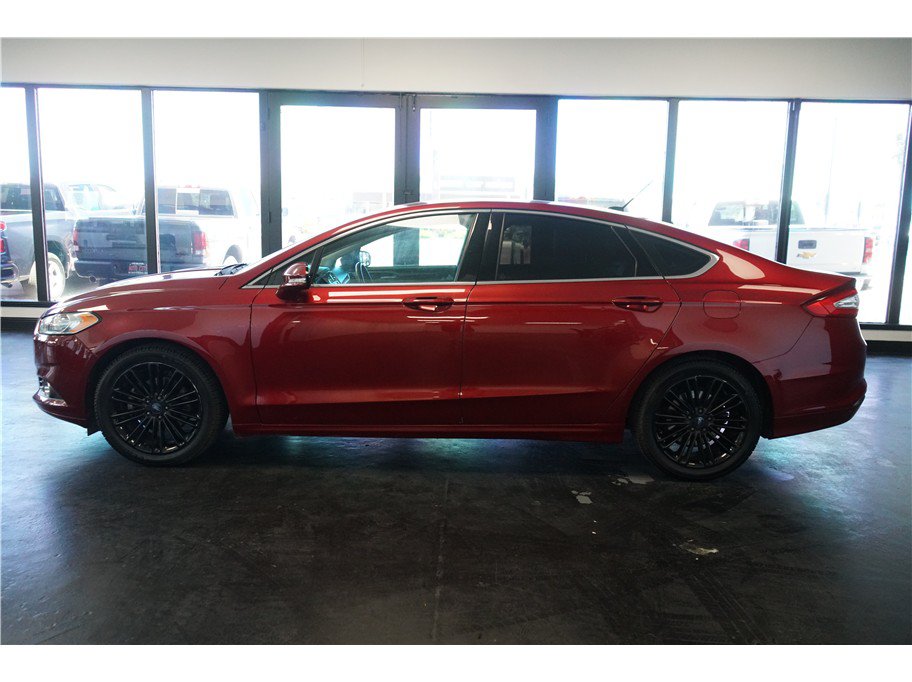 Used 2016 Ford Fusion SE w/ Equipment Group 202A FWD image 4