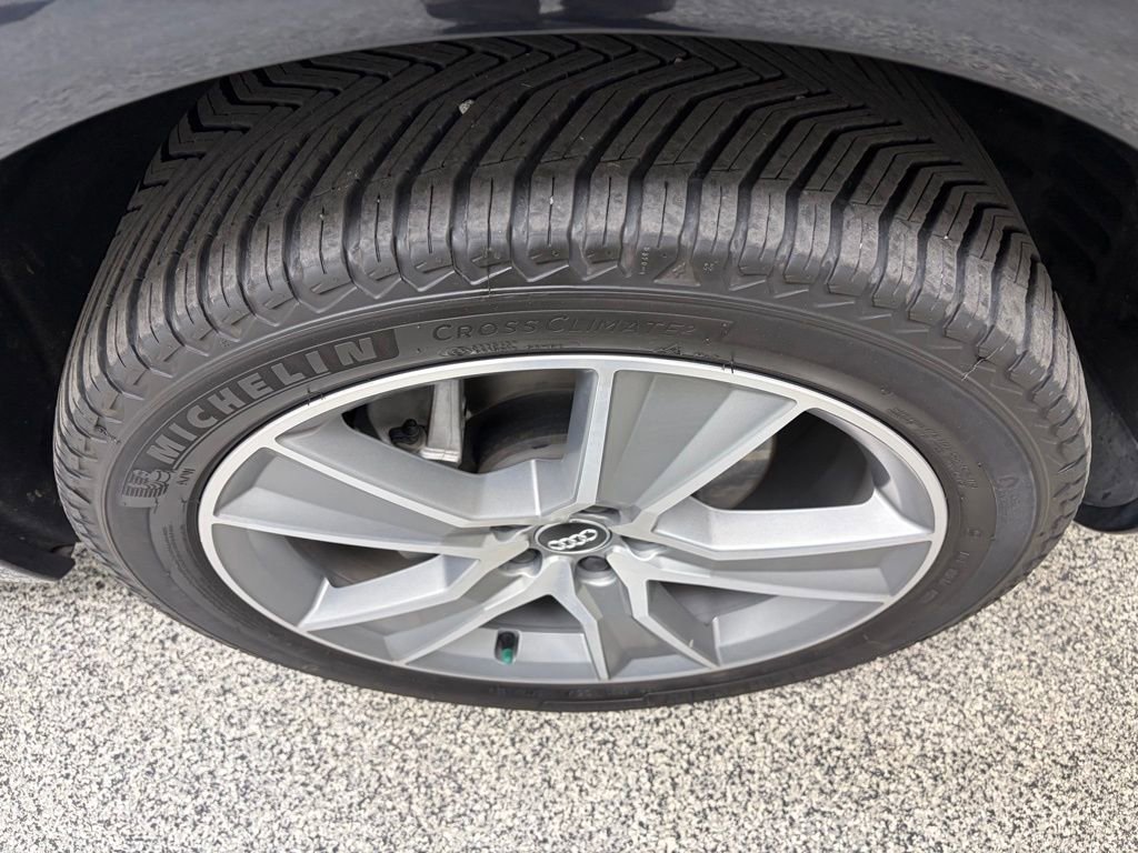 Used 2020 Audi Q5 2.0T Premium Plus w/ Premium Plus Package image 9