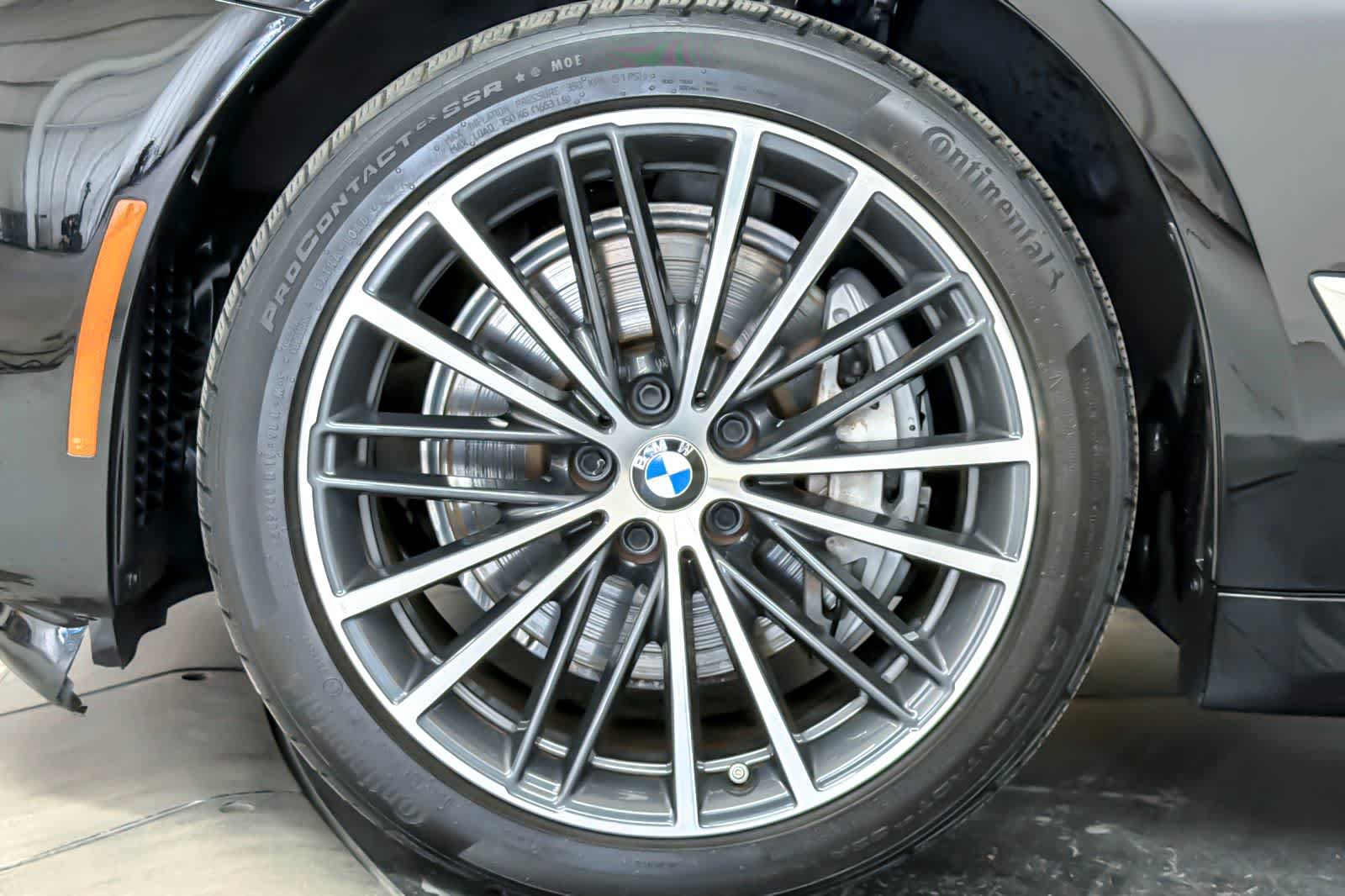 Used 2023 BMW 540i xDrive w/ Premium Package AWD/4WD image 26