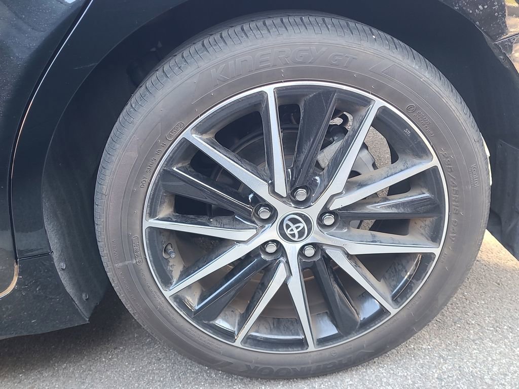 Used 2023 Toyota Camry SE image 5