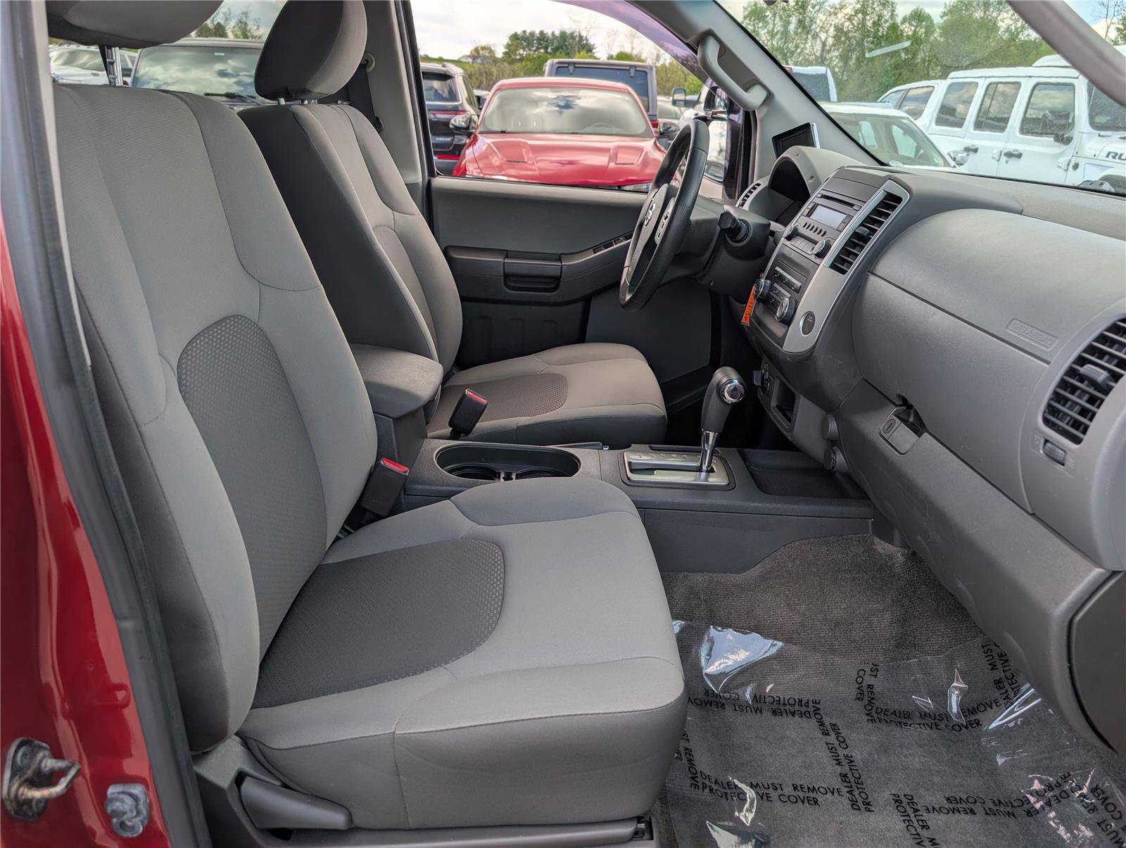 Used 2015 Nissan Xterra X image 10