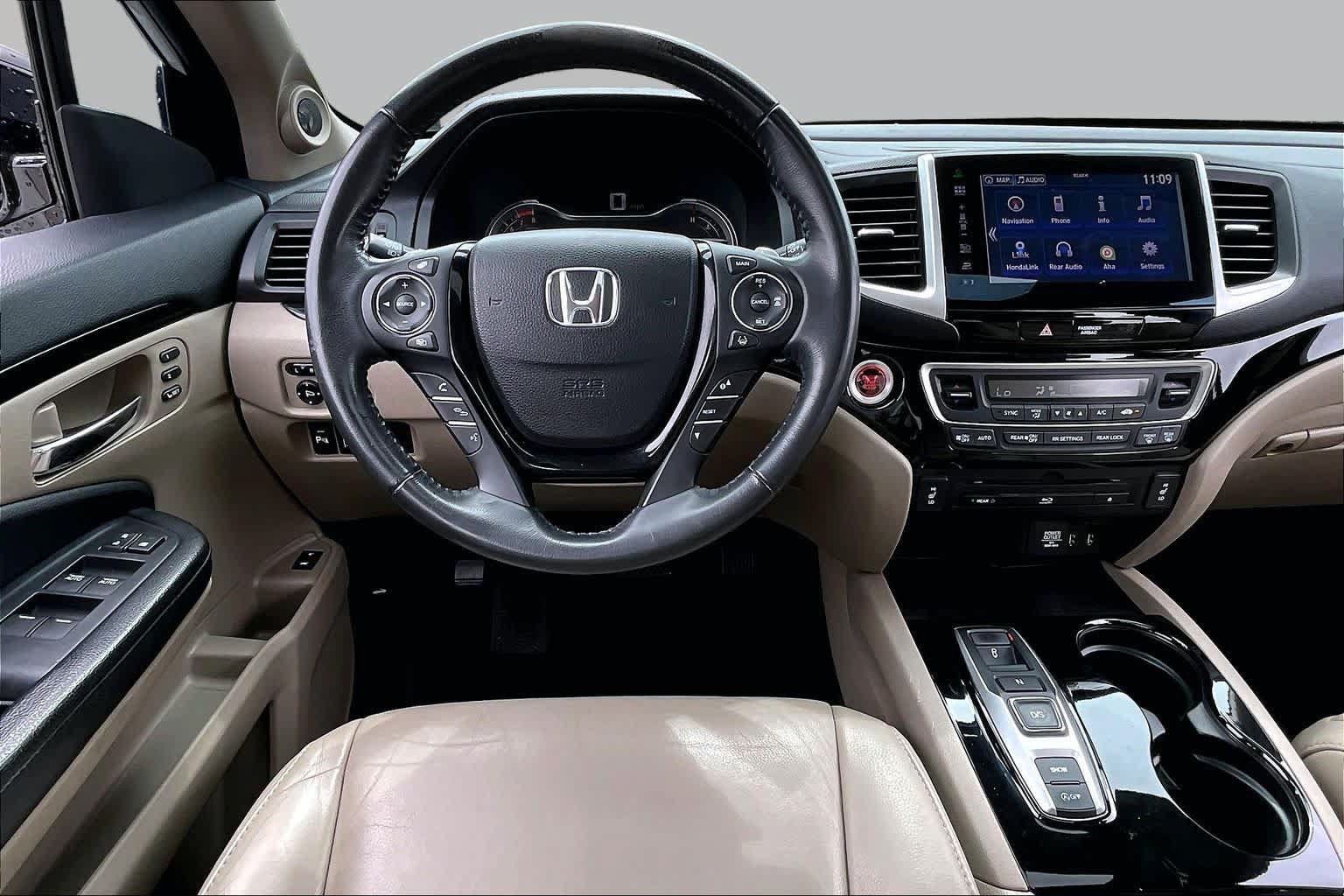 Used 2016 Honda Pilot Touring image 6