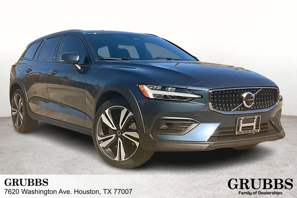 Used 2023 Volvo V60 B5 Cross Country Plus w/ Protection Package Premier