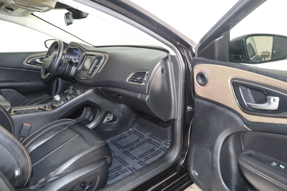 Used 2015 Chrysler 200 C w/ Navigation & Sound Group I AWD/4WD image 39
