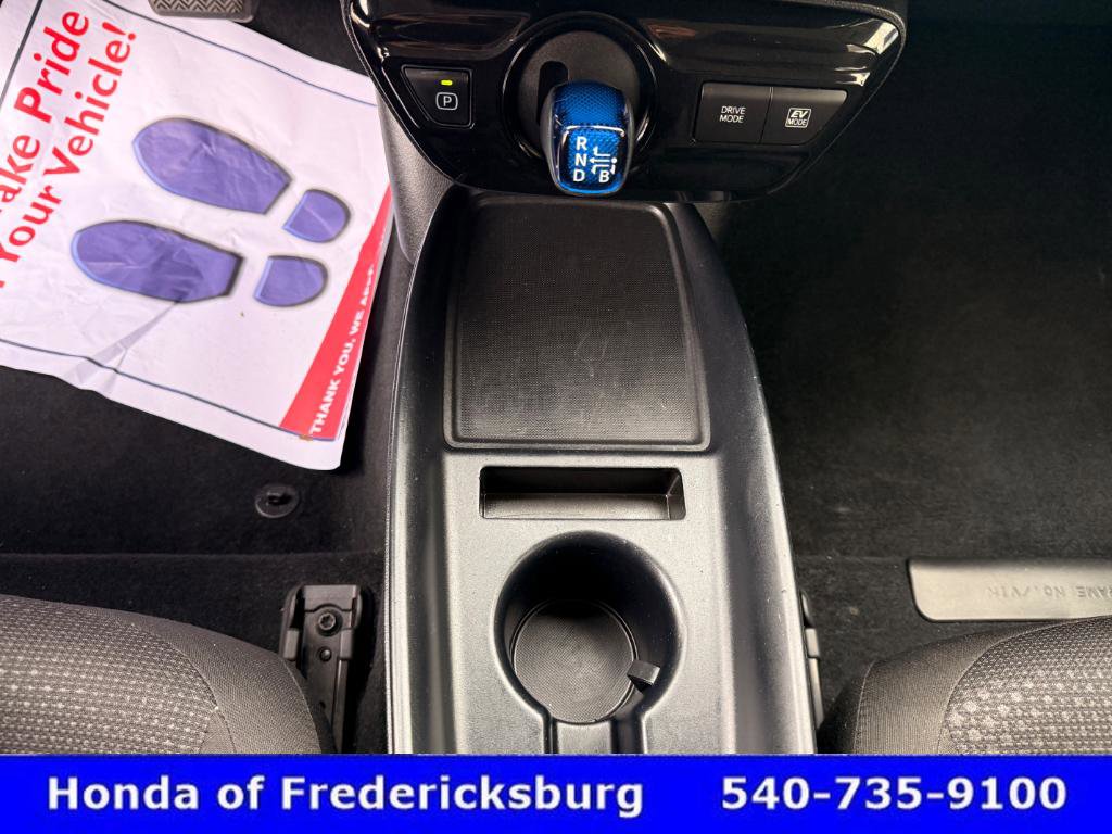 Used 2019 Toyota Prius LE w/ Carpet Mat Package image 36