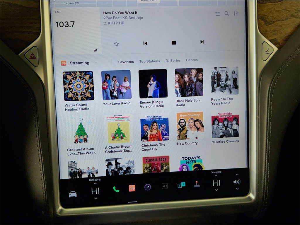 Used 2017 Tesla Model X 100D image 33