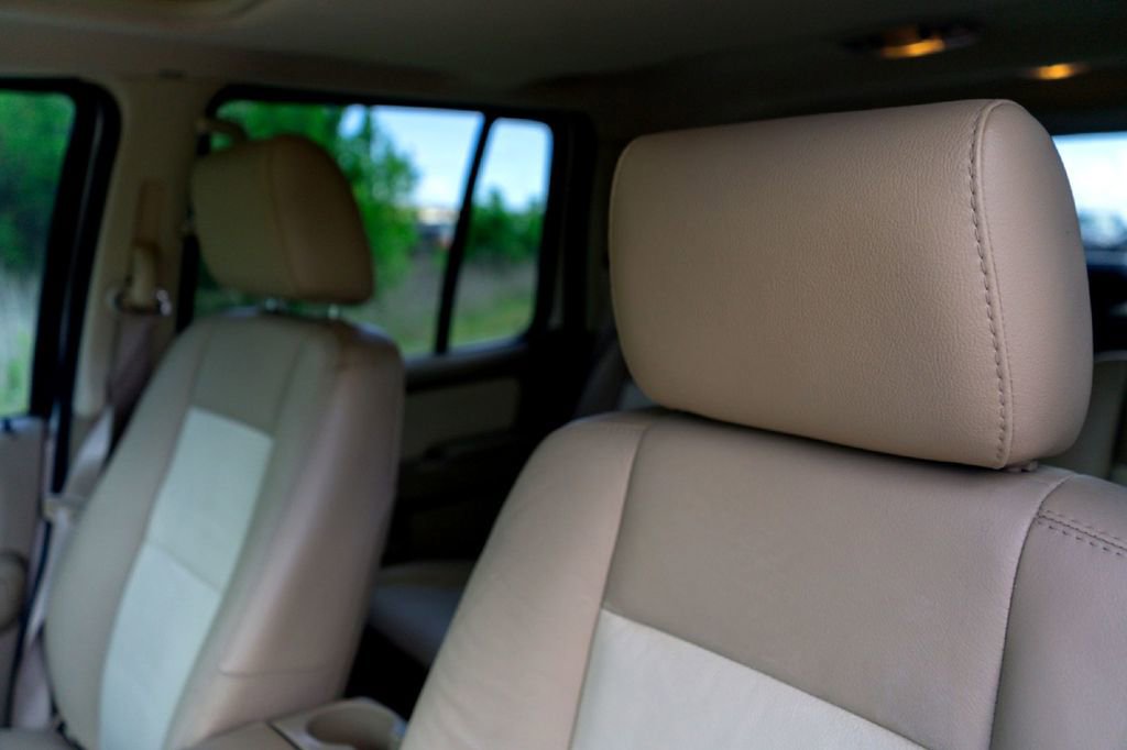 Used 2008 Ford Explorer Limited RWD image 11