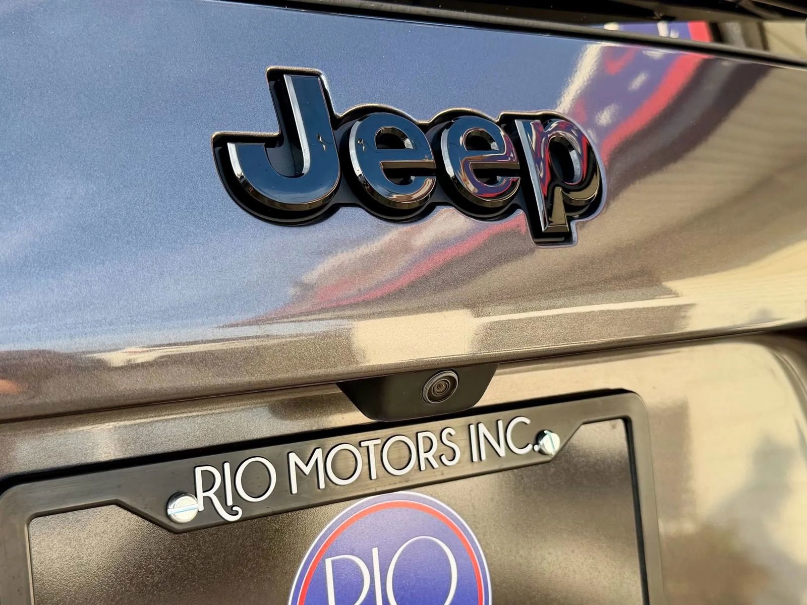 Used 2023 Jeep Cherokee Altitude Lux image 7