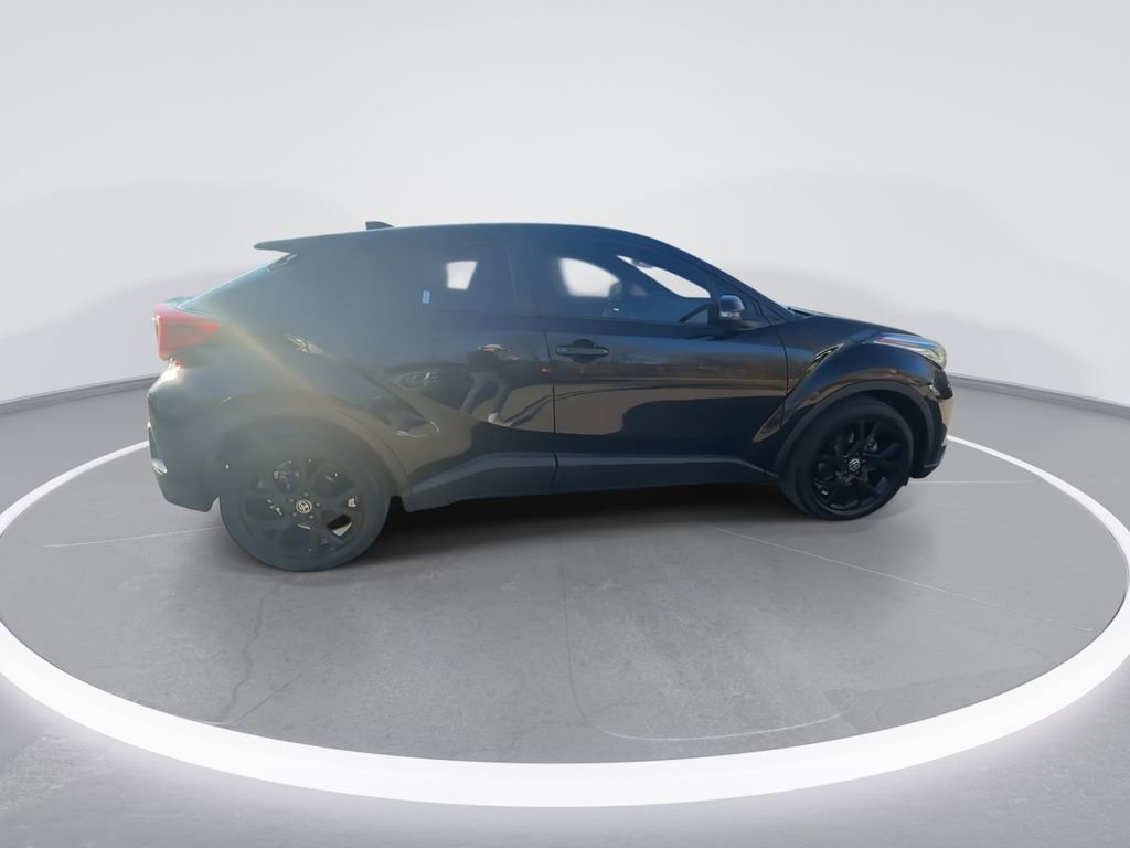 Used 2021 Toyota C-HR Nightshade image 9