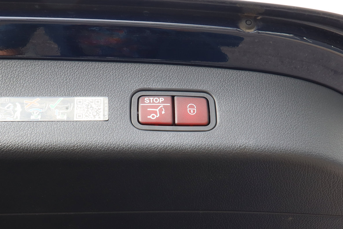 Used 2023 Mercedes-Benz GLC 300 GLC 300 image 21