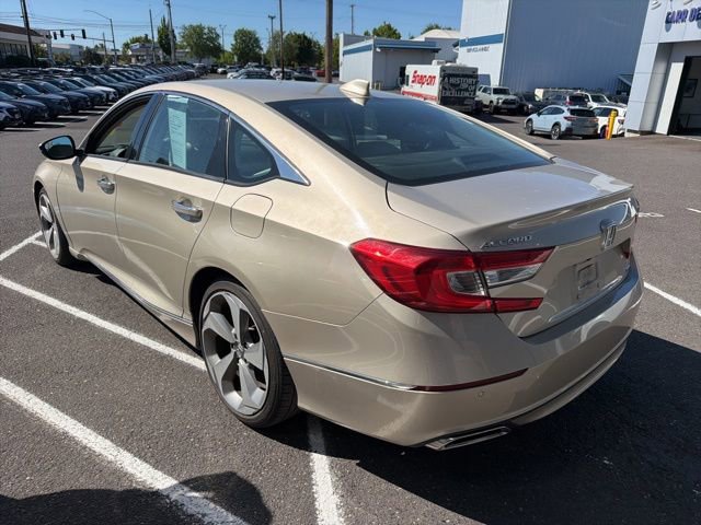 Used 2018 Honda Accord Touring image 6