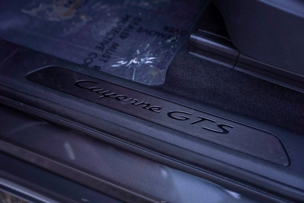 Used 2021 Porsche Cayenne GTS image 18