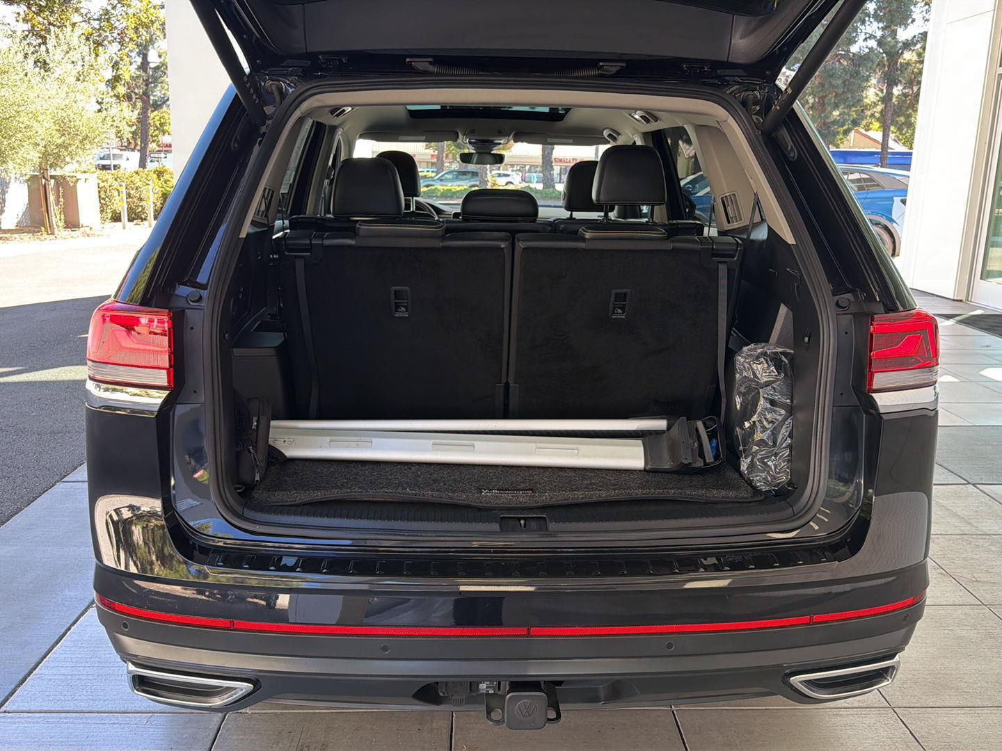 Certified 2024 Volkswagen Atlas SEL AWD/4WD image 14