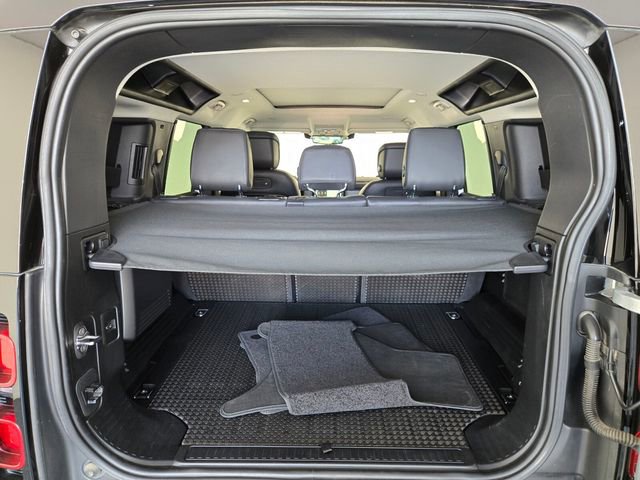 Used 2020 Land Rover Defender 110 HSE AWD/4WD image 14