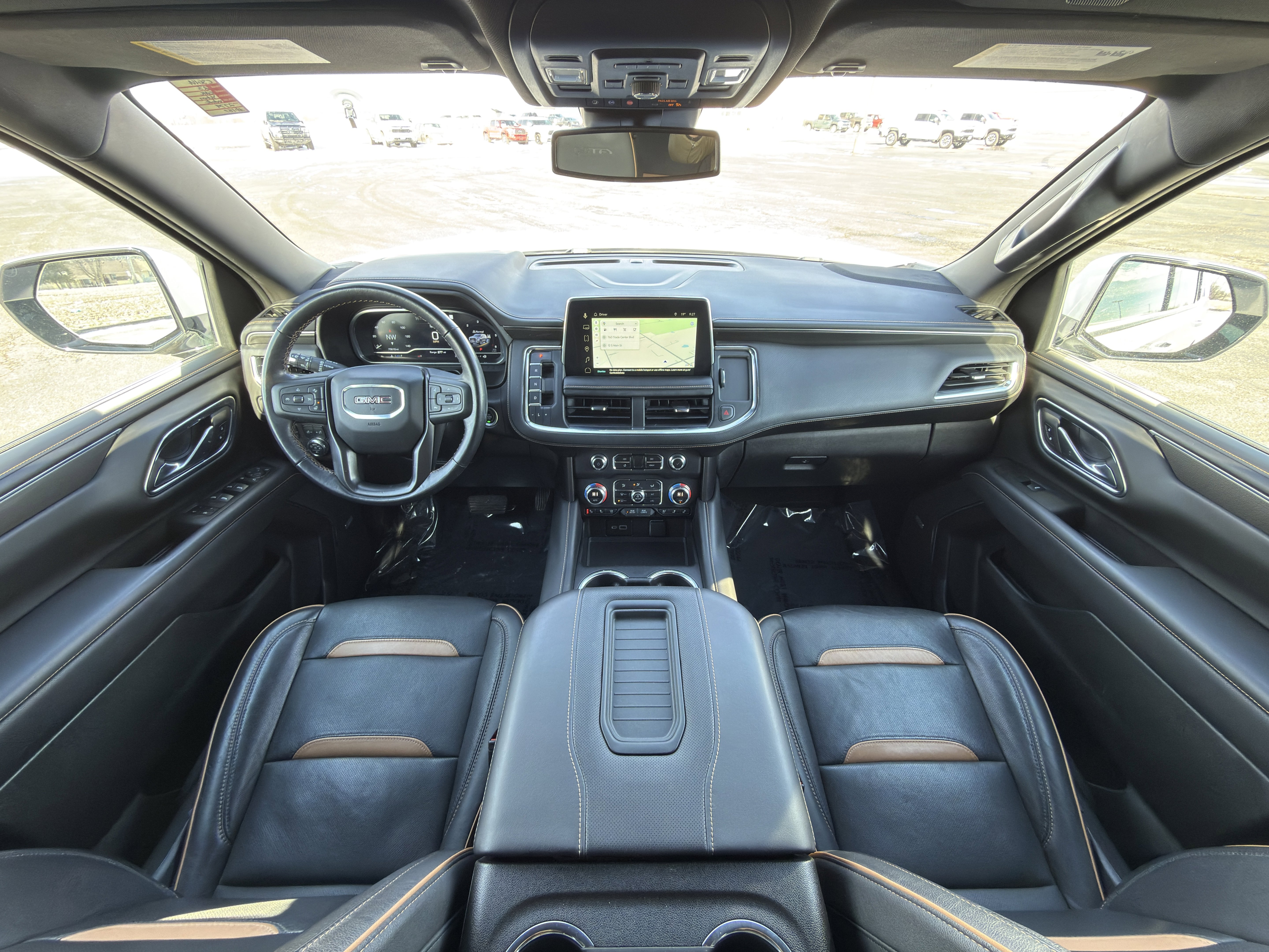 Used 2023 GMC Yukon AT4 w/ AT4 Premium Package image 10