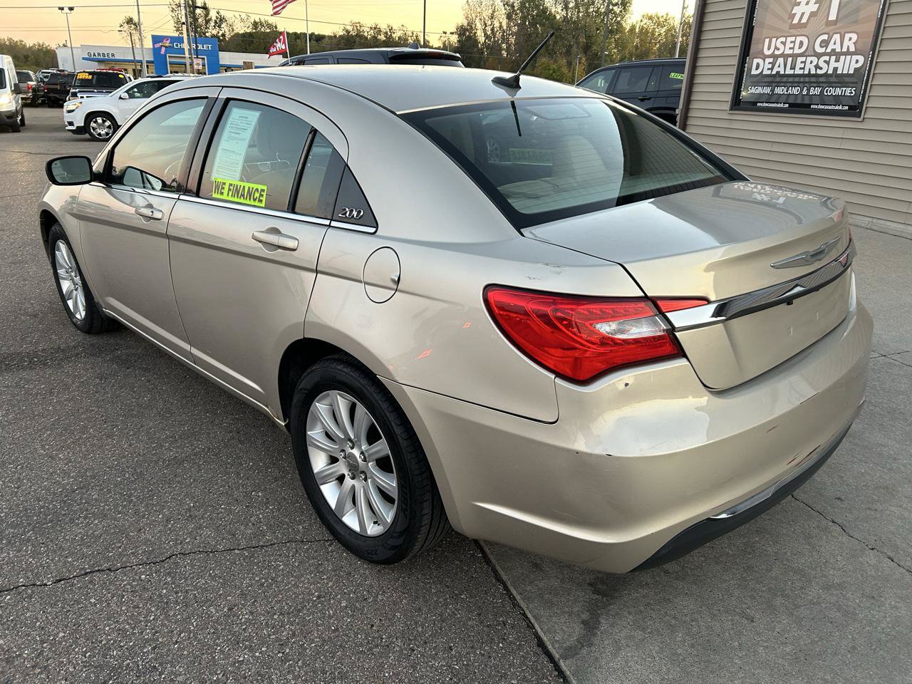 Used 2013 Chrysler 200 Touring FWD image 7