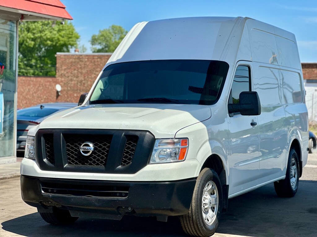 Used 2021 Nissan NV 2500 SV image 2