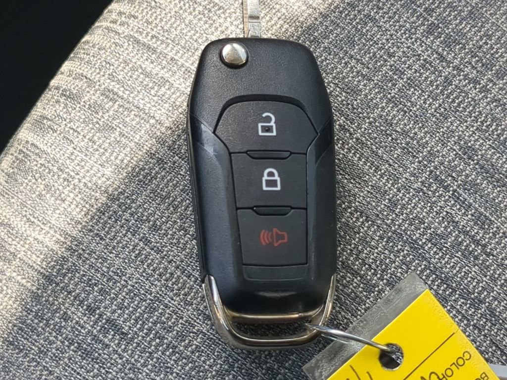 Used 2023 Ford Maverick XLT image 26