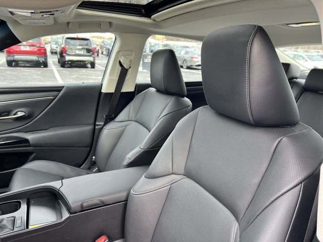 Certified 2025 Lexus ES 350 w/ Premium Package image 8