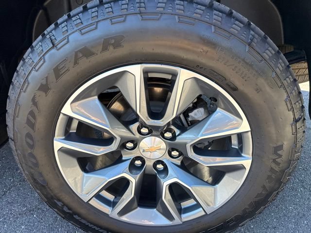 Used 2026 Chevrolet Silverado 1500 LT AWD/4WD image 10