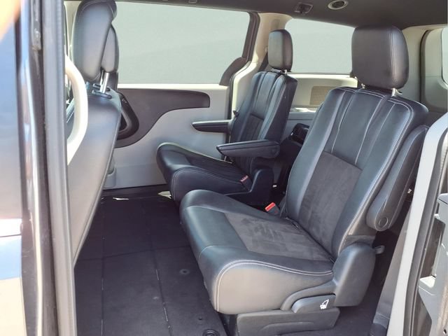 Used 2020 Dodge Grand Caravan SXT FWD image 18